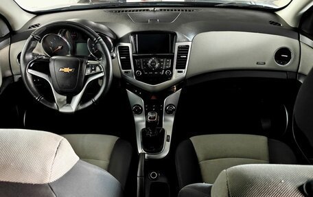 Chevrolet Cruze II, 2011 год, 495 000 рублей, 9 фотография