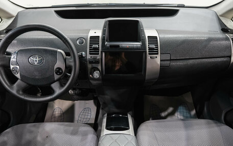 Toyota Prius, 2008 год, 859 000 рублей, 13 фотография