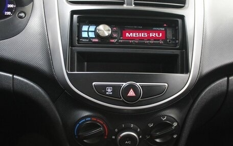 Hyundai Solaris II рестайлинг, 2014 год, 659 900 рублей, 9 фотография