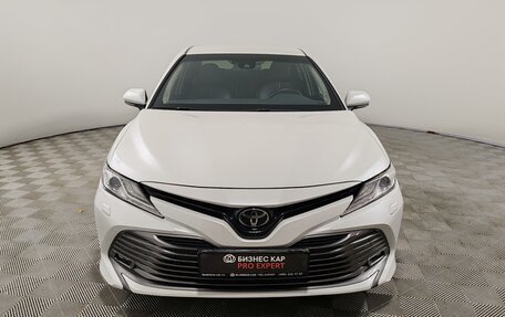 Toyota Camry, 2018 год, 2 990 000 рублей, 2 фотография