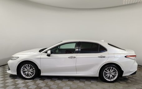 Toyota Camry, 2018 год, 2 990 000 рублей, 8 фотография
