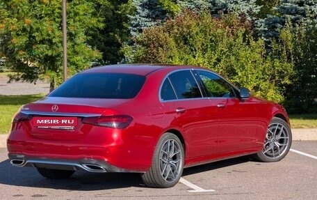 Mercedes-Benz E-Класс, 2022 год, 3 800 000 рублей, 9 фотография
