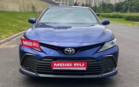 Toyota Camry, 2021 год, 3 450 000 рублей, 8 фотография
