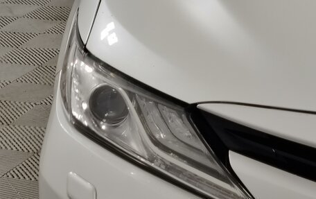 Toyota Camry, 2018 год, 2 990 000 рублей, 17 фотография