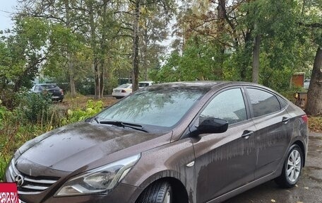 Hyundai Solaris II рестайлинг, 2015 год, 880 000 рублей, 6 фотография