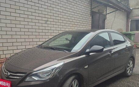Hyundai Solaris II рестайлинг, 2015 год, 880 000 рублей, 4 фотография