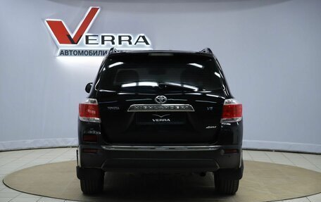 Toyota Highlander III, 2011 год, 1 630 000 рублей, 6 фотография