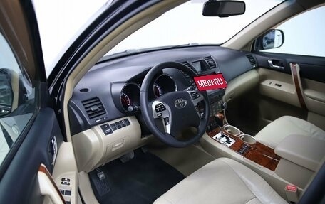 Toyota Highlander III, 2011 год, 1 630 000 рублей, 11 фотография