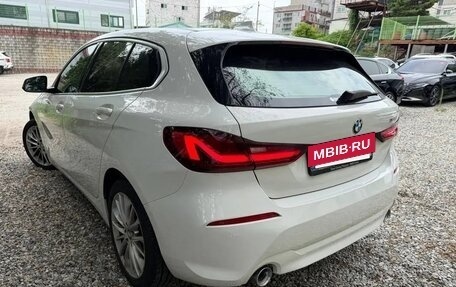 BMW 1 серия, 2020 год, 2 800 000 рублей, 4 фотография