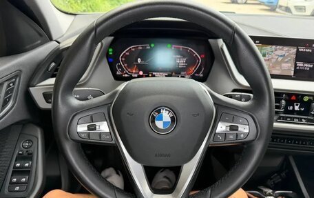 BMW 1 серия, 2020 год, 2 800 000 рублей, 5 фотография