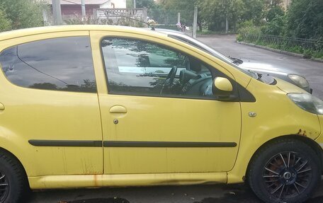 Peugeot 107 I рестайлинг, 2011 год, 190 000 рублей, 3 фотография