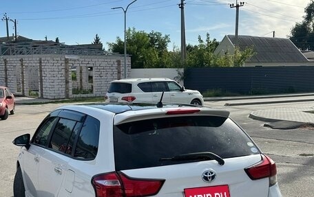 Toyota Corolla, 2018 год, 1 300 000 рублей, 3 фотография