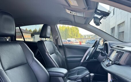 Toyota RAV4, 2017 год, 2 255 000 рублей, 30 фотография