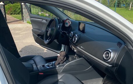 Audi A3, 2018 год, 2 350 000 рублей, 9 фотография
