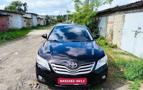 Toyota Camry, 2011 год, 930 000 рублей, 3 фотография