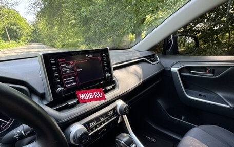 Toyota RAV4, 2020 год, 3 290 000 рублей, 11 фотография