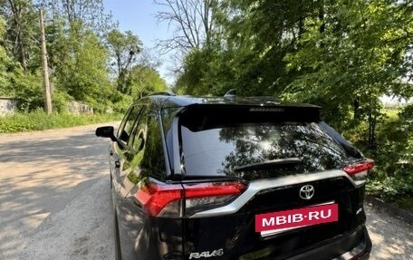 Toyota RAV4, 2020 год, 3 290 000 рублей, 3 фотография
