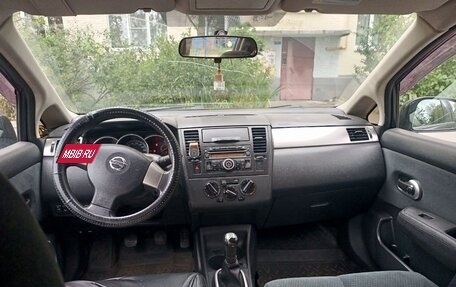 Nissan Tiida, 2010 год, 650 000 рублей, 10 фотография