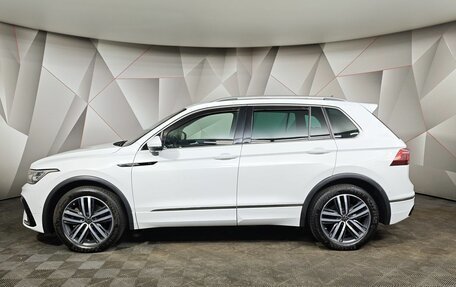 Volkswagen Tiguan II, 2020 год, 3 680 000 рублей, 5 фотография