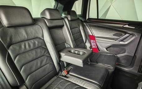 Volkswagen Tiguan II, 2020 год, 3 680 000 рублей, 17 фотография