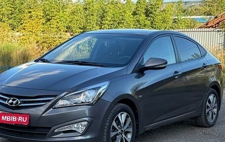 Hyundai Solaris II рестайлинг, 2015 год, 1 190 000 рублей, 1 фотография
