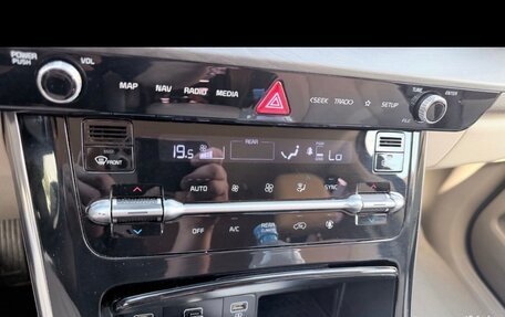 KIA Carnival, 2021 год, 2 920 000 рублей, 10 фотография