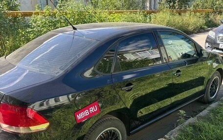 Volkswagen Polo VI (EU Market), 2011 год, 750 000 рублей, 2 фотография