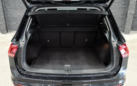 Volkswagen Tiguan II, 2018 год, 2 800 000 рублей, 7 фотография