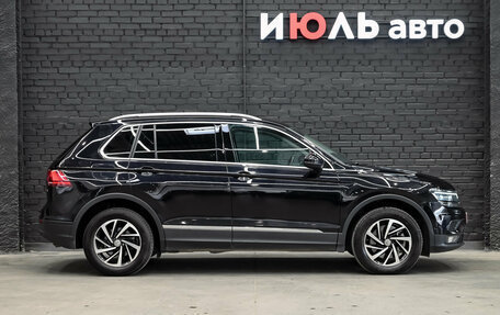 Volkswagen Tiguan II, 2018 год, 2 800 000 рублей, 10 фотография