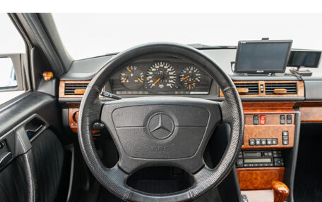Mercedes-Benz W124, 1992 год, 11 300 000 рублей, 15 фотография