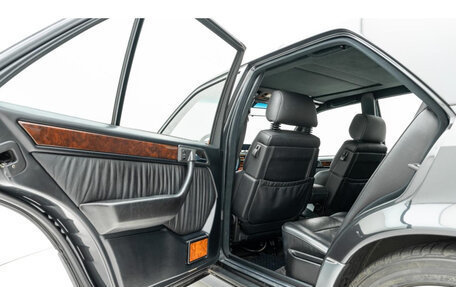 Mercedes-Benz W124, 1992 год, 11 300 000 рублей, 24 фотография