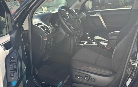 Toyota Land Cruiser Prado 150 рестайлинг 2, 2021 год, 6 500 000 рублей, 6 фотография