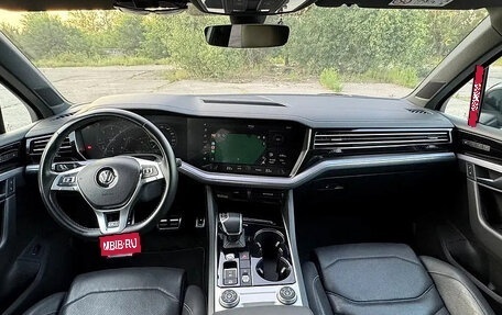 Volkswagen Touareg III, 2019 год, 5 250 000 рублей, 4 фотография