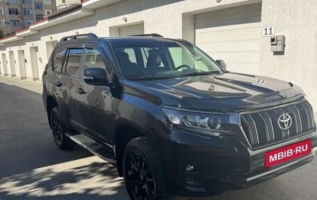 Toyota Land Cruiser Prado 150 рестайлинг 2, 2021 год, 6 500 000 рублей, 3 фотография