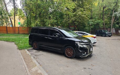 Nissan Elgrand III, 2019 год, 3 200 000 рублей, 24 фотография