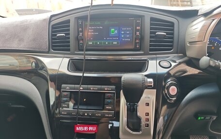 Nissan Elgrand III, 2019 год, 3 200 000 рублей, 17 фотография
