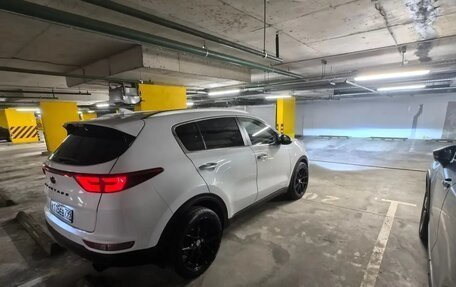 KIA Sportage IV рестайлинг, 2018 год, 1 750 000 рублей, 12 фотография