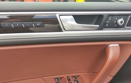 Volkswagen Touareg III, 2016 год, 2 046 200 рублей, 6 фотография