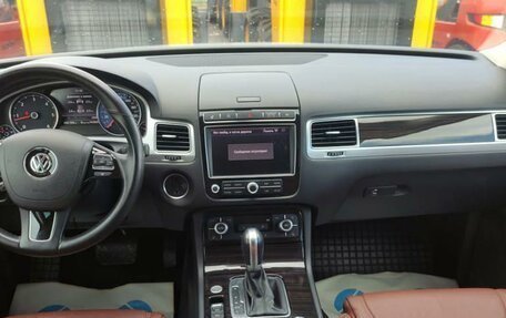 Volkswagen Touareg III, 2016 год, 2 046 200 рублей, 9 фотография