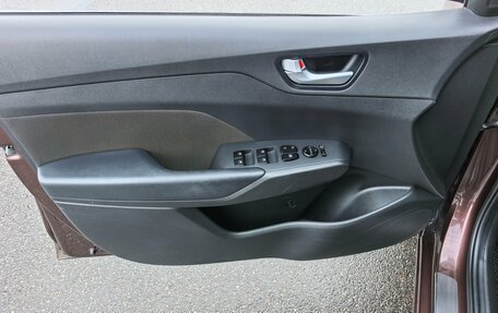 Hyundai Solaris II рестайлинг, 2021 год, 1 450 000 рублей, 8 фотография