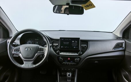Hyundai Solaris II рестайлинг, 2021 год, 1 450 000 рублей, 10 фотография