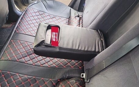 Mitsubishi Outlander III рестайлинг 3, 2004 год, 320 000 рублей, 9 фотография