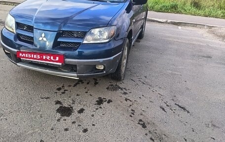 Mitsubishi Outlander III рестайлинг 3, 2004 год, 320 000 рублей, 2 фотография