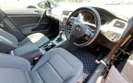 Volkswagen Golf VII, 2017 год, 960 000 рублей, 10 фотография