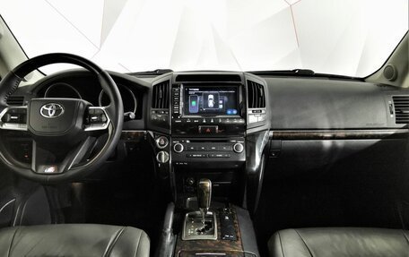 Toyota Land Cruiser 200, 2008 год, 2 075 000 рублей, 13 фотография