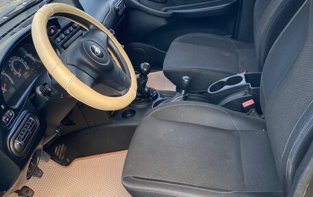 Chevrolet Niva I рестайлинг, 2020 год, 575 000 рублей, 6 фотография
