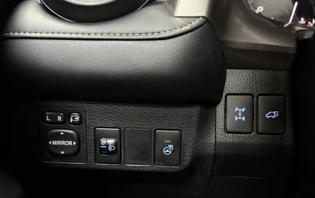 Toyota RAV4, 2016 год, 1 780 000 рублей, 11 фотография
