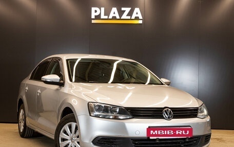 Volkswagen Jetta VI, 2014 год, 1 155 000 рублей, 2 фотография