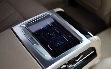 BMW 7 серия, 2016 год, 2 590 000 рублей, 15 фотография