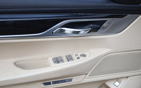 BMW 7 серия, 2016 год, 2 590 000 рублей, 28 фотография